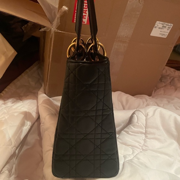 Lady Dior medium size lambskin vintage - Picture 2 of 4